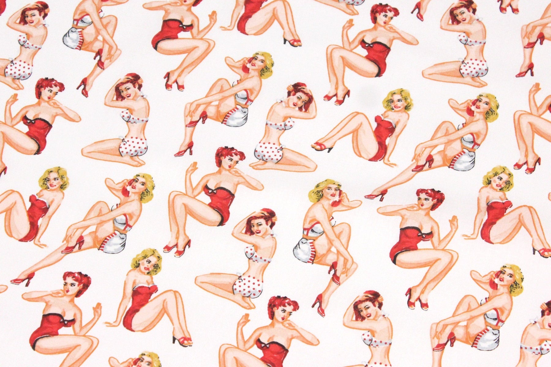 Retour dans les années 50 : voici le tissu aux jolies pin-up ! - TissusPapi.com