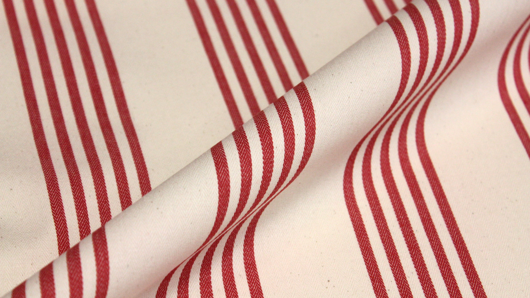 Depuis toujours, la toile à matelas est notre métier - TissusPapi.com