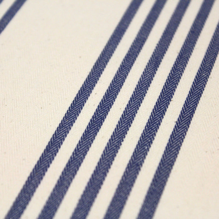 Tissu toile à matelas de coton LE TOUQUET écru aux rayures : bleu, rouge, noir, gris, sable - TissusPapi.com