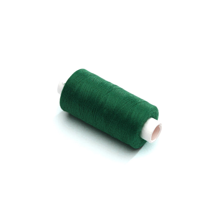 Bobine de fil VERT SAPIN - 500m - Fabrication française - OEKO - TEX - TissusPapi.com