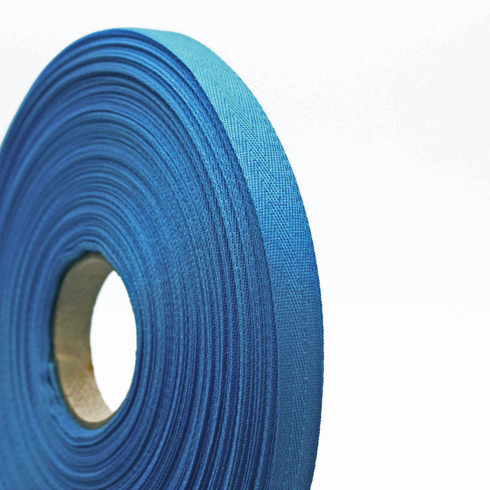 Ruban de sergé bleu glacier 10mm - Galette de 50 mètres - Fabrication française - TissusPapi.com