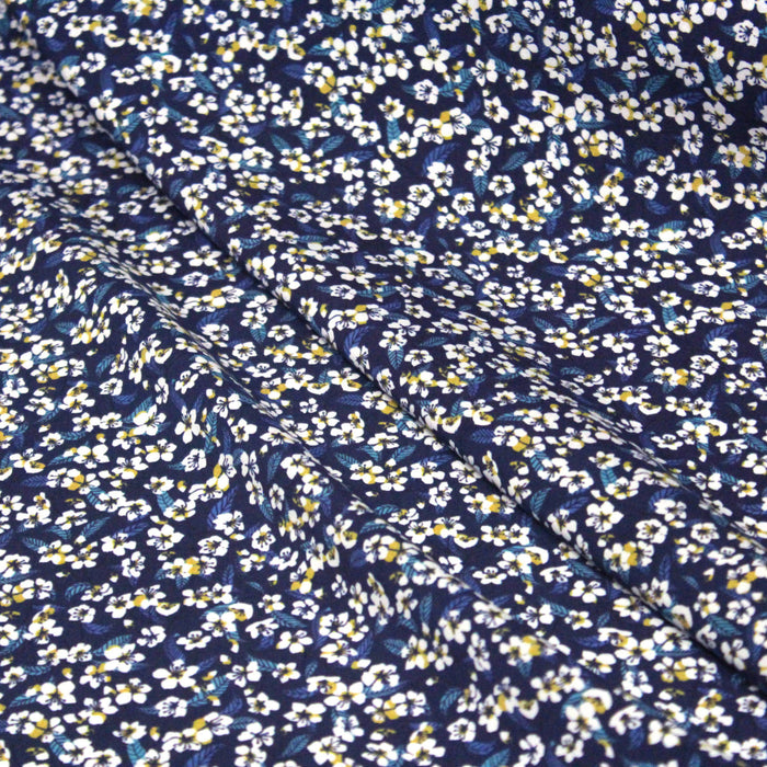 Tissu viscose fluide bleu aux fines fleurs de cerisier japonais blanches - COLLECTION SAKURA - OEKO-TEX