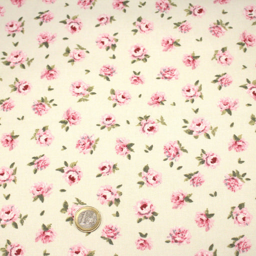 Tissu motif britannique écru aux petites fleurs roses - COLLECTION MAYFAIR - TissusPapi.com