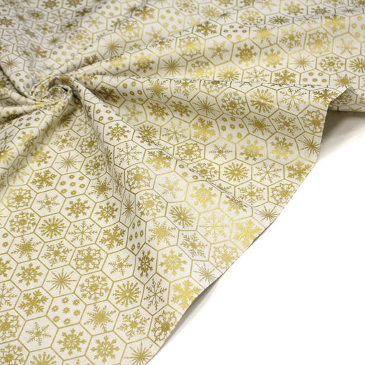 Tissu coton NOËL écru aux hexagones & étoiles des neiges dorés - OEKO - TEX - TissusPapi.com
