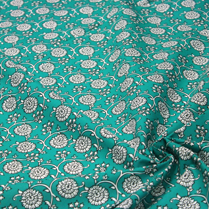 Tissu cotonnade motif fleuri indien vert émeraude, noir et blanc - COLLECTION KALAMKARI