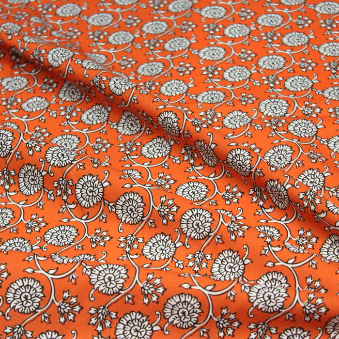 Tissu cotonnade motif fleuri indien orange, noir et blanc - COLLECTION KALAMKARI