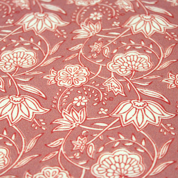 Tissu cotonnade motif fleuri indien rouge et blanc, fond rose - COLLECTION KALAMKARI