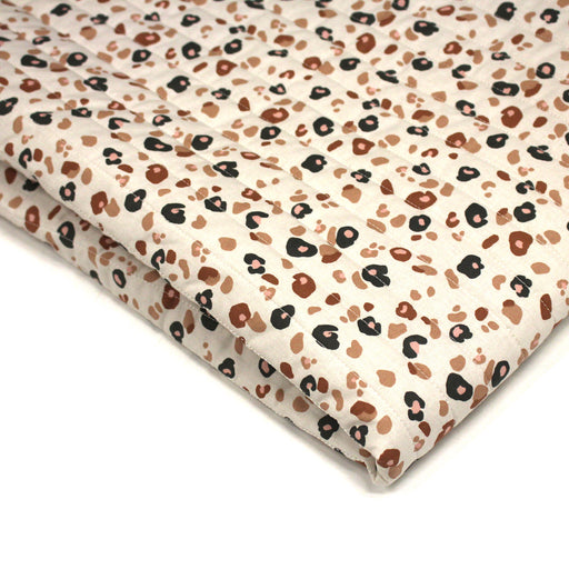 Tissu matelassé LEOPARD, écru et taches léopard noires, roses, ocres - OEKO - TEX - TissusPapi.com