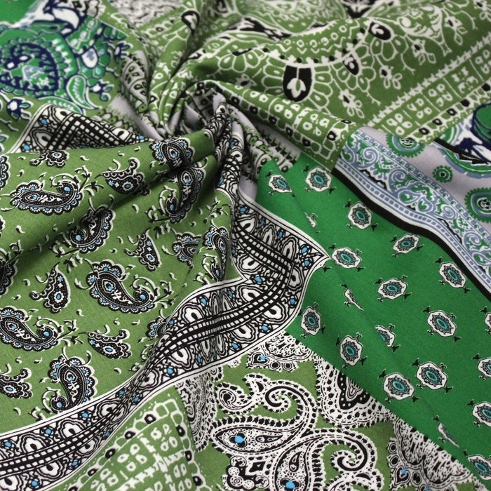 Tissu popeline de viscose aux motifs indiens & cachemire paisley - Fabrication française - OEKO - TEX - TissusPapi.com