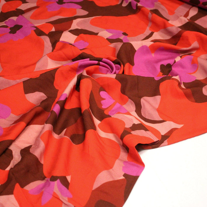 Tissu Viscose fluide AIMAEL fleuri abstrait rouge et rose - OEKO - TEX - TissusPapi.com