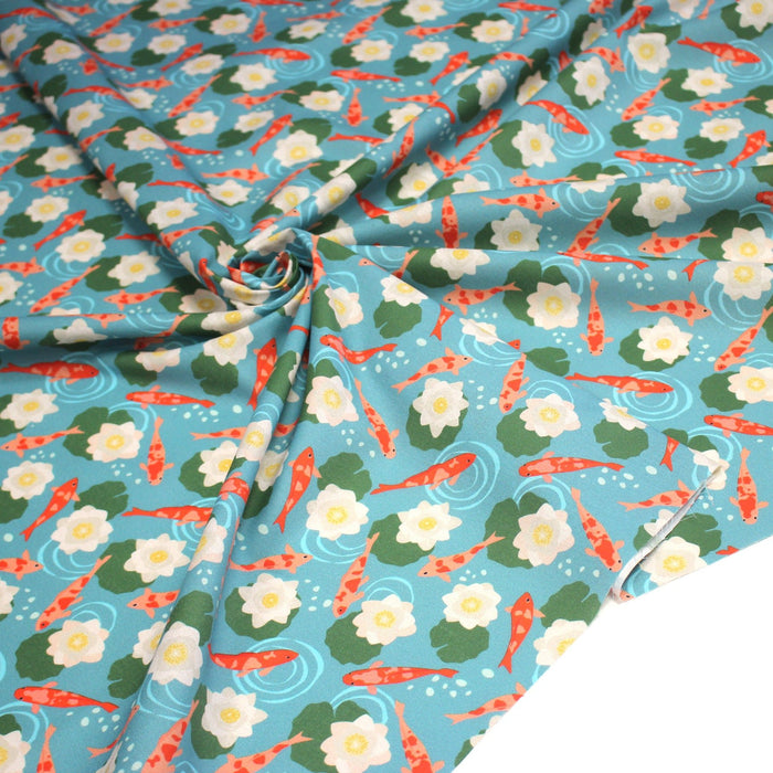 Tissu cotonnade motif japonais KOï aux poissons carpes koï & nénuphars, fond bleu d'eau - OEKO - TEX - TissusPapi.com