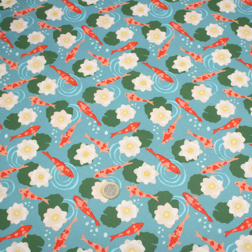Tissu cotonnade motif japonais KOï aux poissons carpes koï & nénuphars, fond bleu d'eau - OEKO - TEX - TissusPapi.com