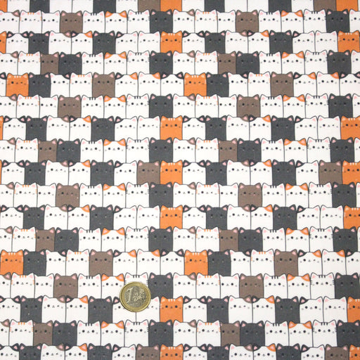 Tissu cotonnade KAWAII aux chats japonais blancs, gris et roux - OEKO - TEX - TissusPapi.com