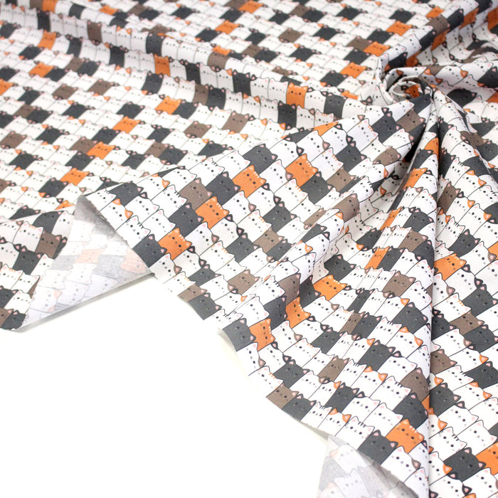 Tissu cotonnade KAWAII aux chats japonais blancs, gris et roux - OEKO - TEX - TissusPapi.com