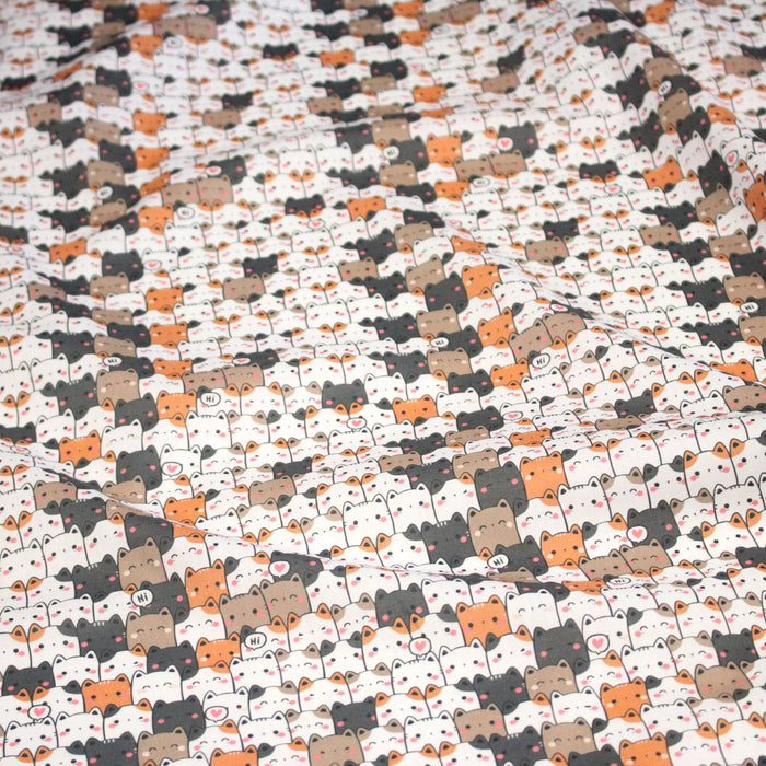 Tissu cotonnade KAWAII aux chats japonais blancs, gris et roux - OEKO - TEX - TissusPapi.com