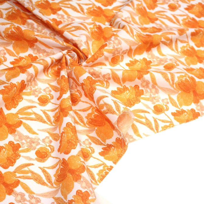 Tissu cotonnade fleurie orange safran - COLLECTION FLEURS AU CRAYON - OEKO - TEX - TissusPapi.com