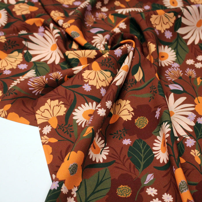 Tissu Viscose fluide marron, fleurs d'automne oranges & roses, MORICETTE - STANDARD 100 OEKO - TEX - TissusPapi.com