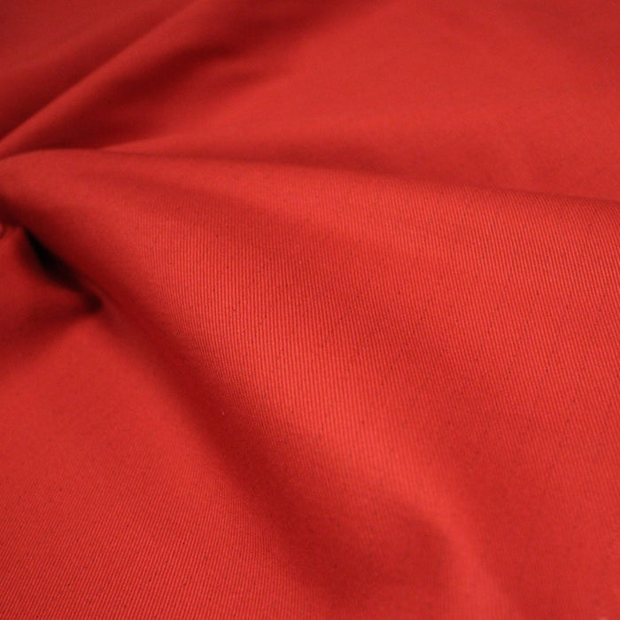 Tissu sergé de rouge uni aux fins fins liserés gris - 230gr/m2