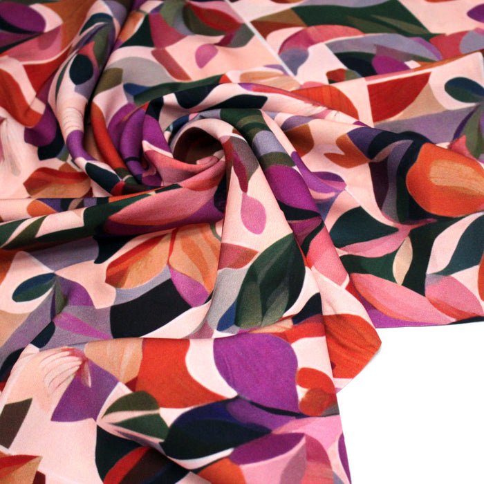 Tissu Viscose fluide rose aux pétales multicolores, NAWEL - STANDARD 100 OEKO-TEX