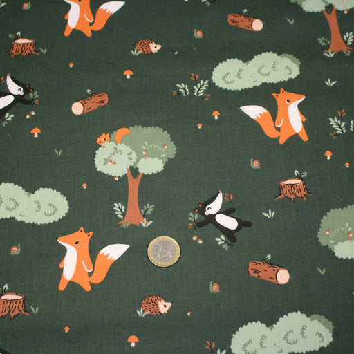 Tissu cotonnade enfant vert aux animaux de la forêt - STANDARD 100 OEKO - TEX - TissusPapi.com