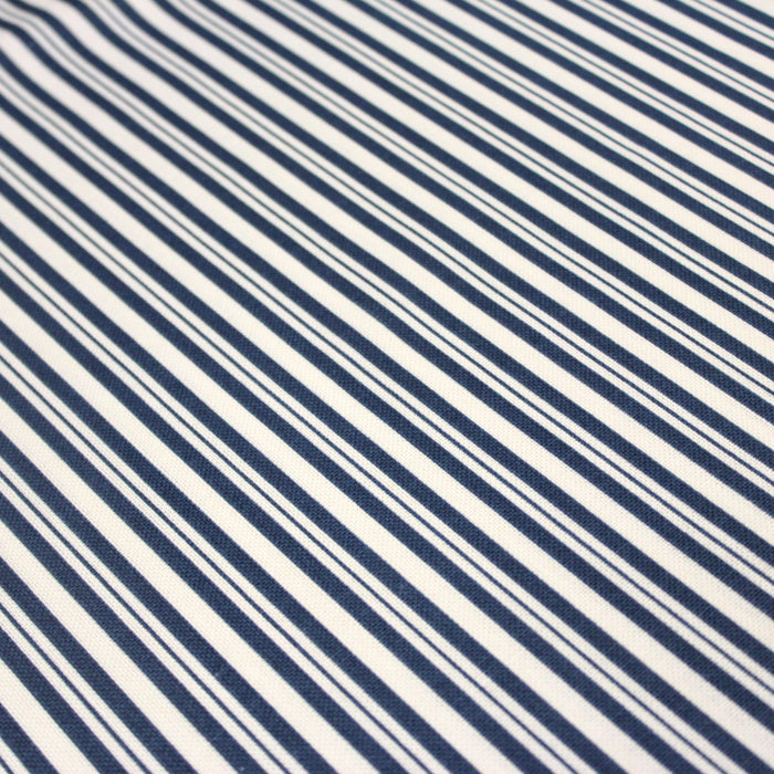 Tissu toile à matelas de coton aux rayures bleues, fond écru - COLLECTION VERSAILLES - TissusPapi.com