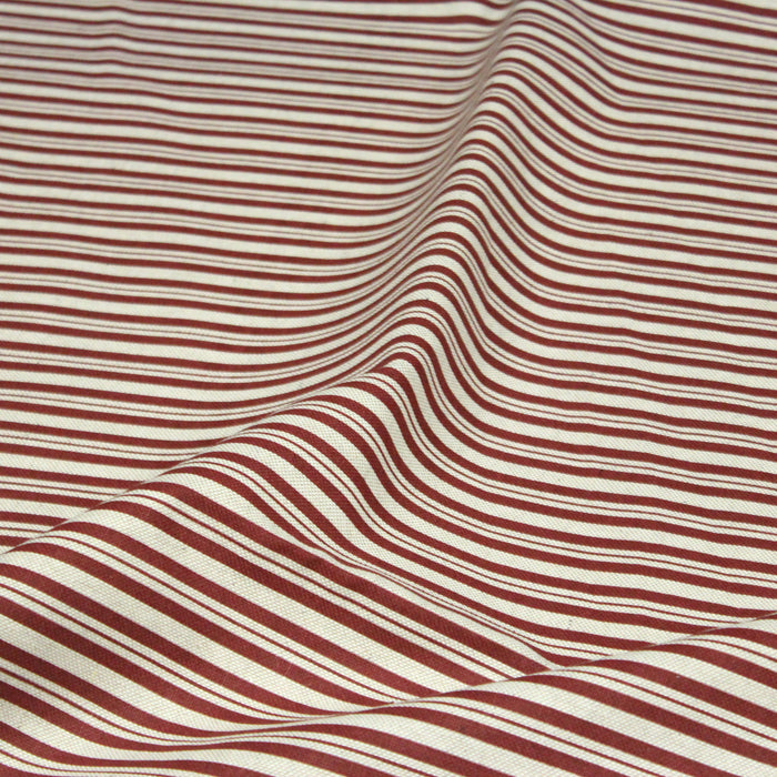 Tissu toile à matelas de coton aux rayures rouges, fond lin - COLLECTION VERSAILLES - TissusPapi.com