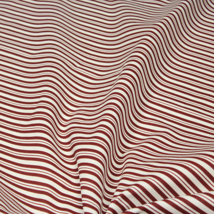 Tissu toile à matelas de coton aux rayures rouges, fond écru - COLLECTION VERSAILLES - TissusPapi.com