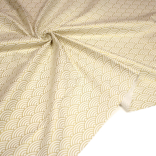 Tissu cotonnade écru motif vague japonaise Seigaiha doré - COLLECTION JAPON DORÉ - TissusPapi.com