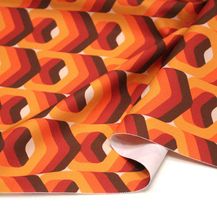 Tissu gabardine coton imprimée motif SEVENTIES, hexagones 3D - STANDARD 100 OEKO-TEX