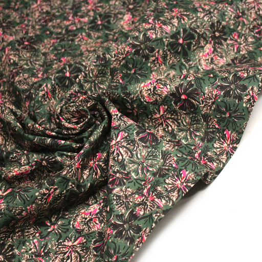 Tissu cotonnade ESTORIL fleuri vert aux touches noires, fuchsia et écrues - STANDARD 100 OEKO - TEX - TissusPapi.com