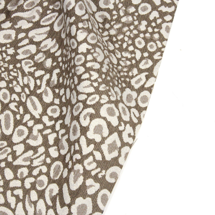 Tissu jacquard motif Léopard écru, taupe et gris argenté (motif recto verso négatif)