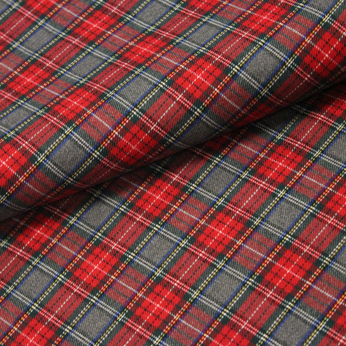 Tissu habillement Tartan carreaux motif traditionnel rouge, vert et gris - OEKO - TEX® - TissusPapi.com