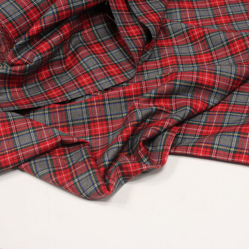 Tissu habillement Tartan carreaux motif traditionnel rouge, vert et gris - OEKO - TEX® - TissusPapi.com