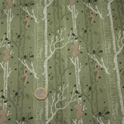 Tissu cotonnade vert aux ours dans les arbres, collection AUTOMNE - STANDARD 100 OEKO - TEX - TissusPapi.com