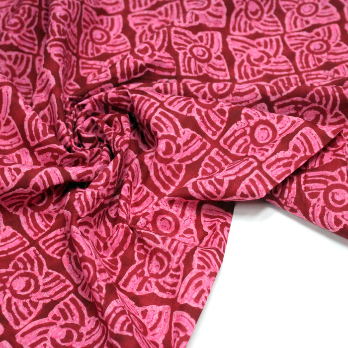 Tissu coton fin imprimé INDIENNES, rose fuchsia aux fleurs géométriques roses – STANDARD 100 OEKO - TEX - TissusPapi.com
