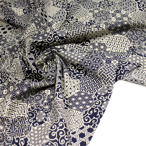 Tissu coton fin, Motifs japonais Asanoha, Seigaiha et Kikkō écru & indigo - STANDARD 100 OEKO - TEX - TissusPapi.com