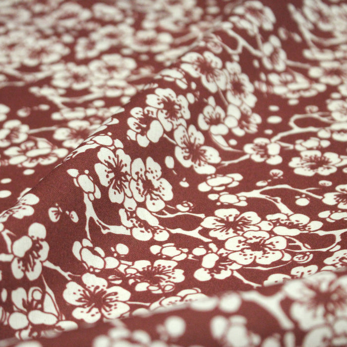 Tissu cotonnade motif japonais HANA aux fleurs de cerisier, tons écrus et rouges - TissusPapi.com