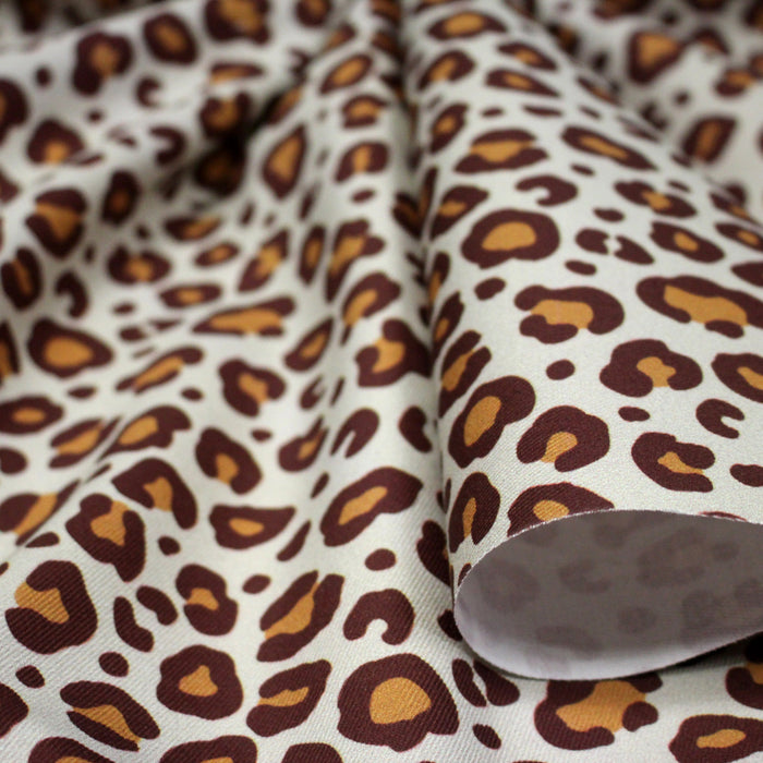Tissu gabardine de coton LEOPARD écru & cacao, tons chauds - OEKO - TEX - TissusPapi.com