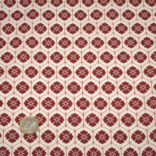 Tissu cotonnade motif japonais KIKKŌ HANABISHI, fleurs & hexagones, rouge & écru - TissusPapi.com