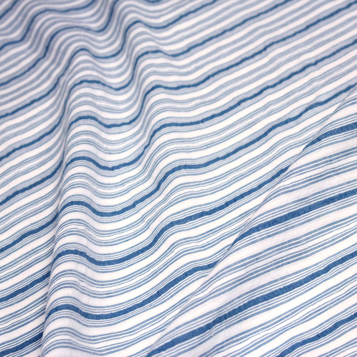 Tissu Seersucker coton rayures bleues et blanches - TissusPapi.com