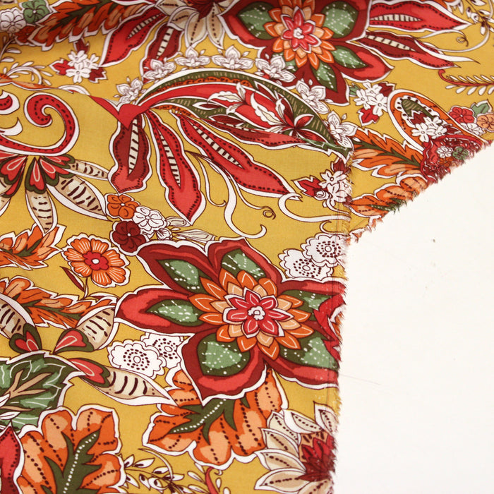 Tissu popeline de viscose aux fleurs et motifs cachemire, tons orangés et rouges - Fabrication française - COLLECTION KALAMKARI - OEKO-TEX®