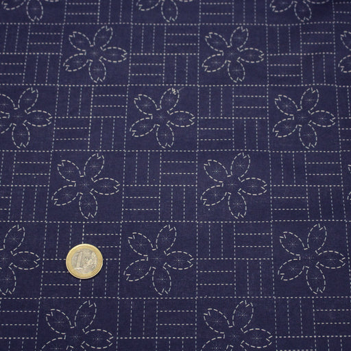 Tissu cotonnade motif japonais SASHIKO tons bleus & écrus - TissusPapi.com