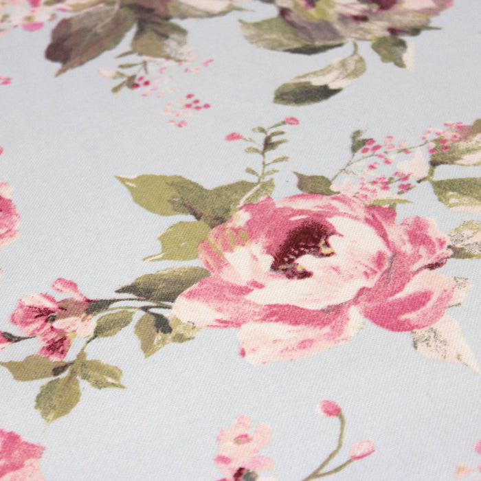 Tissu motif britannique aux grandes fleurs roses : lin, bleu, écru - COLLECTION BRIGHTON - TissusPapi.com