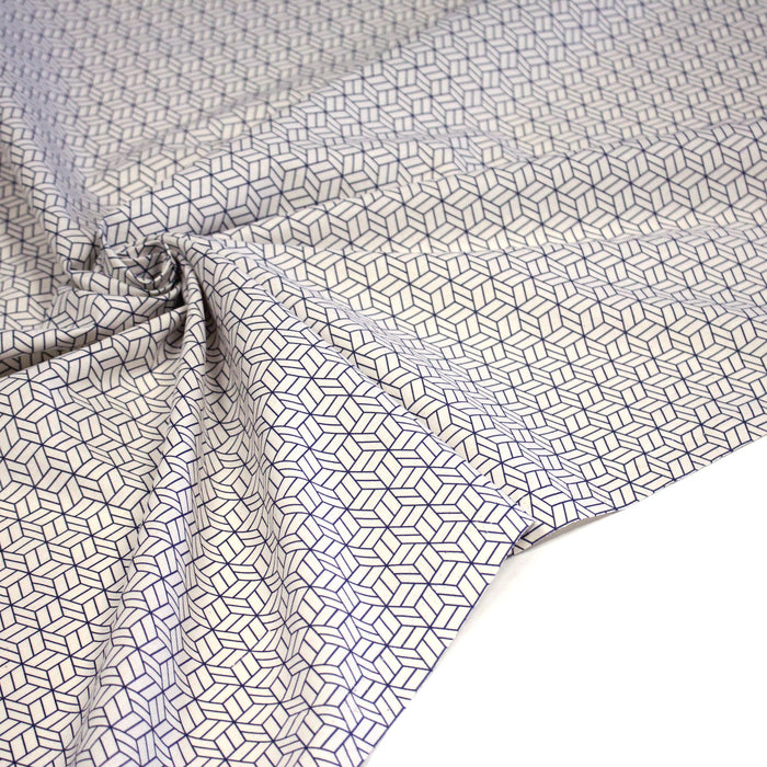 Tissu cotonnade motif japonais KAGOME – Bleu indigo & écru - TissusPapi.com