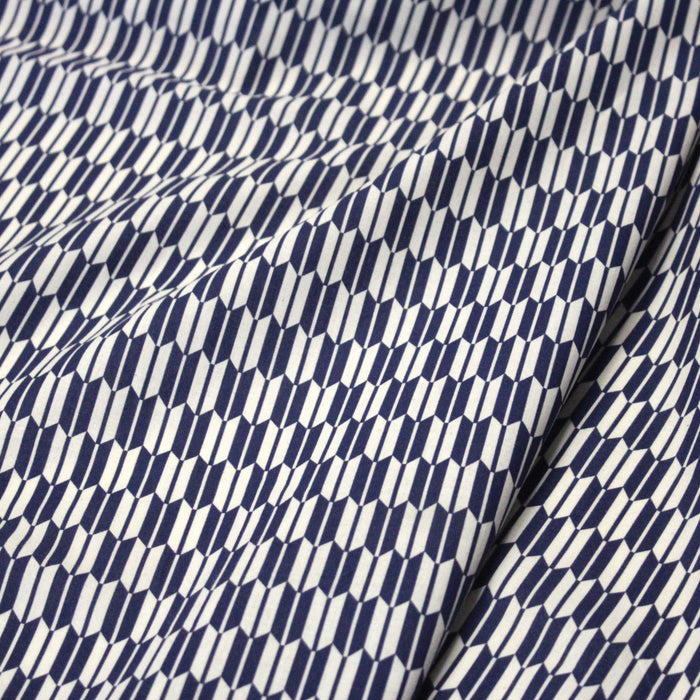 Tissu cotonnade motif japonais YAGASURI, flèches bleues & écrues - TissusPapi.com