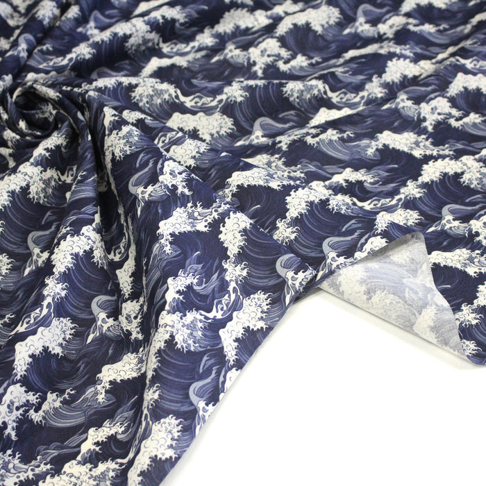 Tissu cotonnade motif de la vague d'HOKUSAI, tons bleus & écrus - TissusPapi.com