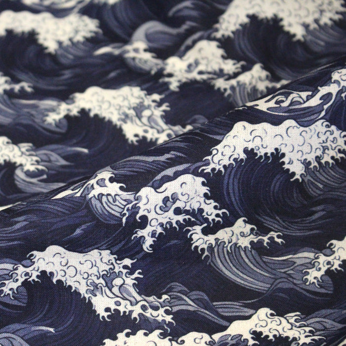Tissu cotonnade motif de la vague d'HOKUSAI, tons bleus & écrus - TissusPapi.com
