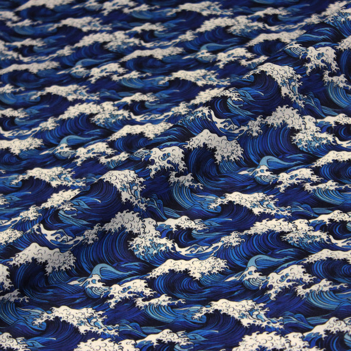 Tissu cotonnade motif japonais de la vague Kanagawa d’Hokusai, tons bleus & blancs
