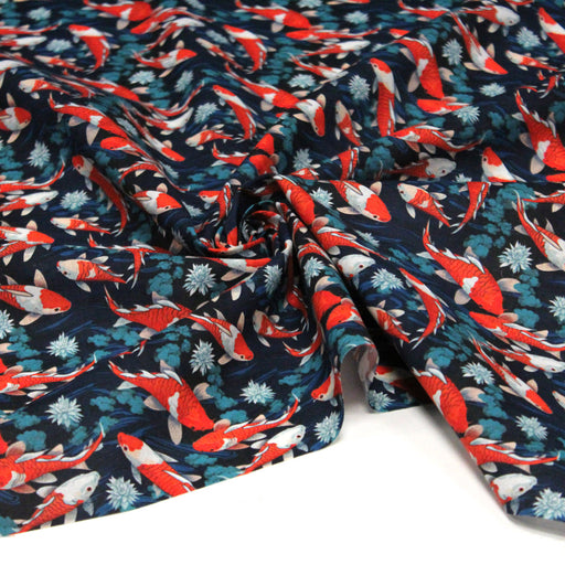 Tissu cotonnade motif japonais KOï aux poissons carpes koï rouges, fleurs et fond bleu - OEKO - TEX - TissusPapi.com