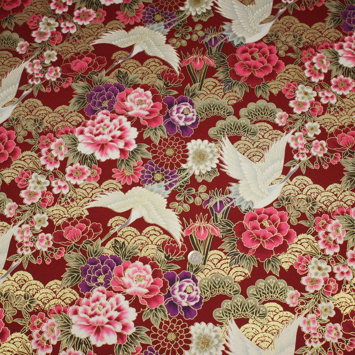 Tissu coton motif japonais TSURU aux grues dorées, chrysanthèmes & Seigaiha, fond rouge - COLLECTION JAPON DORÉ - TissusPapi.com